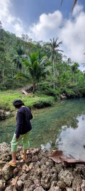 Summerfield Homestay And Cafe Pacitan Exteriér fotografie